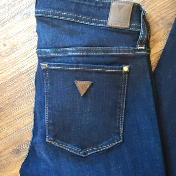 NWOT GUESS Low-Boot Cut - Picture 3 of 6